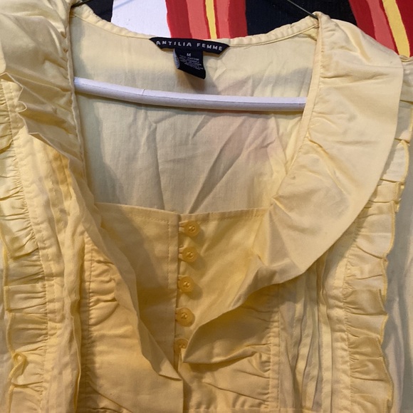 Yellow blouse - Picture 2 of 3